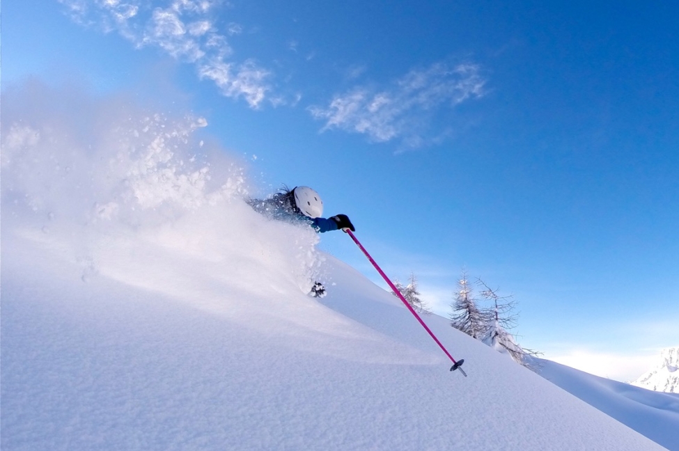 Nancy-Pellissier-Ski-Service-Verbier-team-the-taste-of-powder