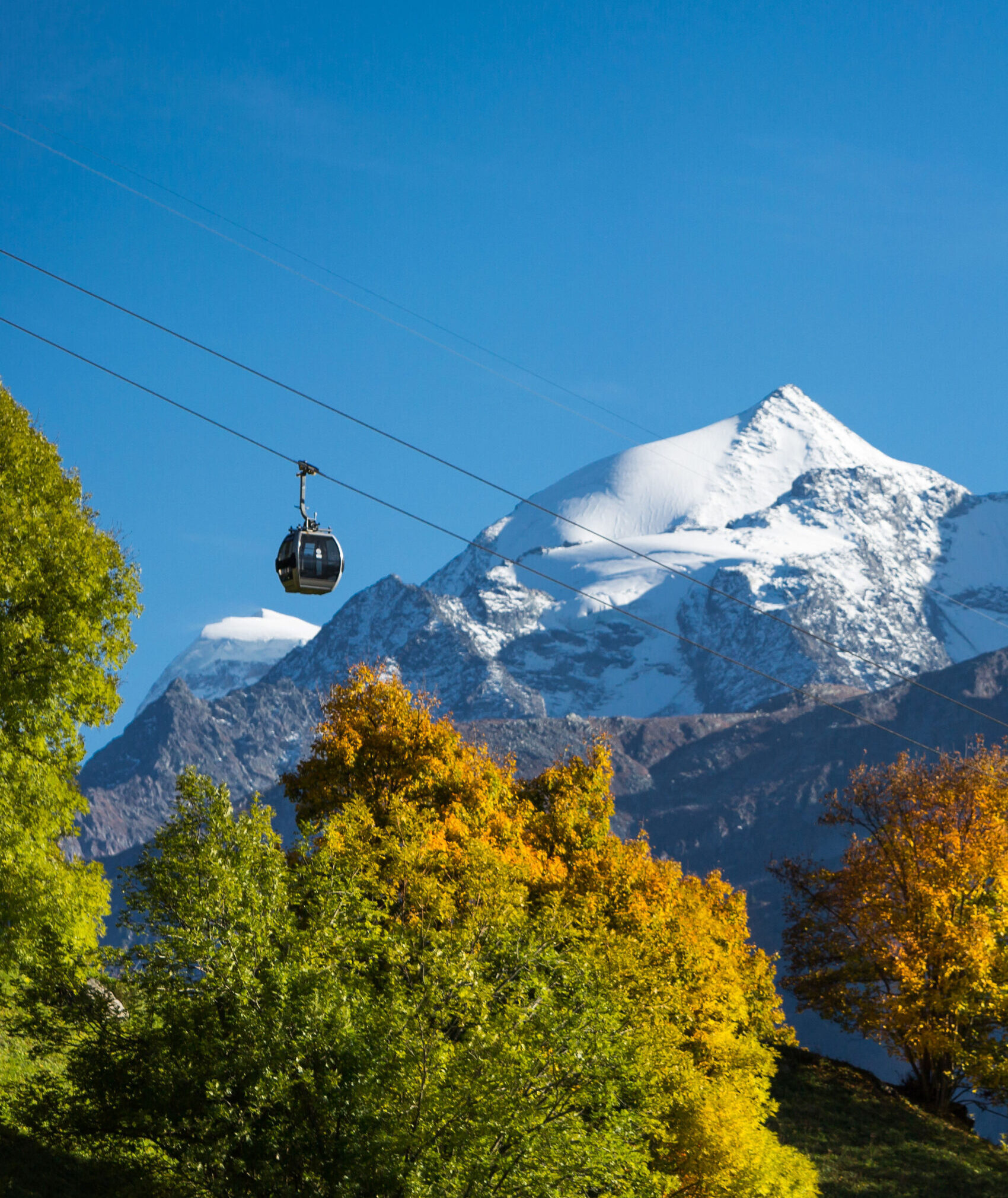 Verbier - Le Châble autumn telecabine