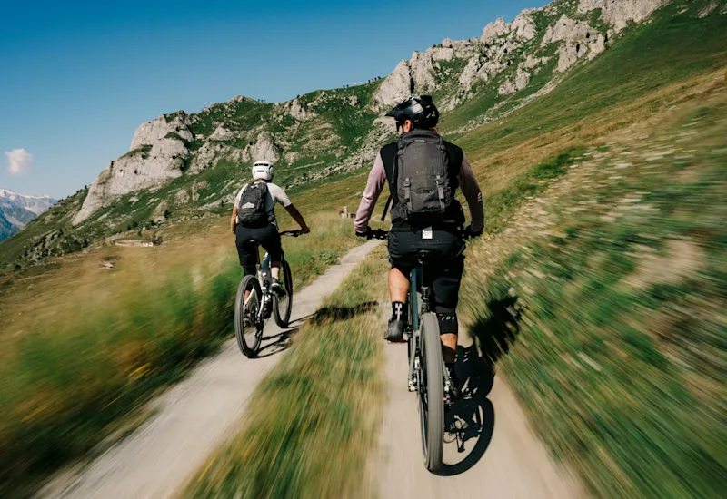 Verbier Bike rental - two bikers on the speed trail Verbier