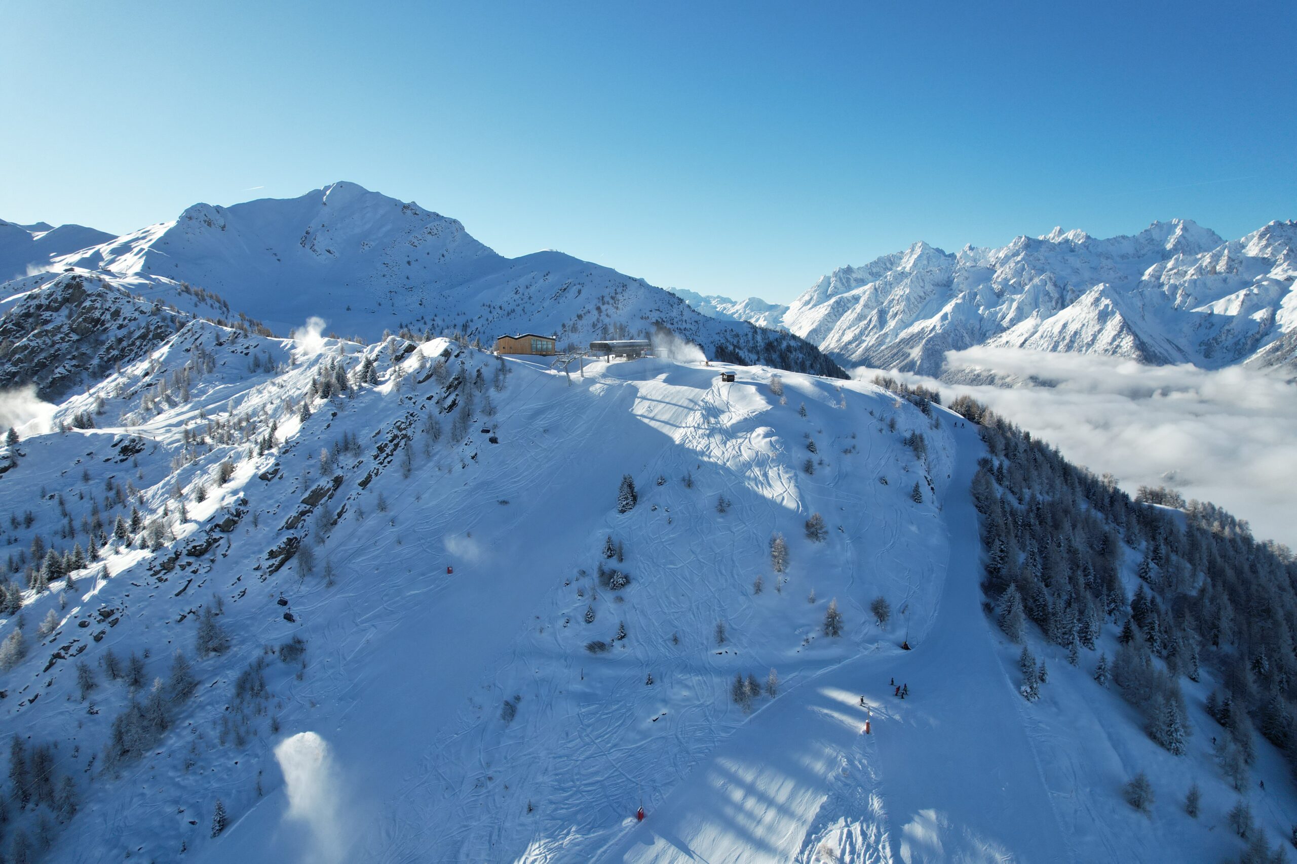 Verbier winter lift schedule 2025 – operating dates and lift openings across the 4 Vallées ski area